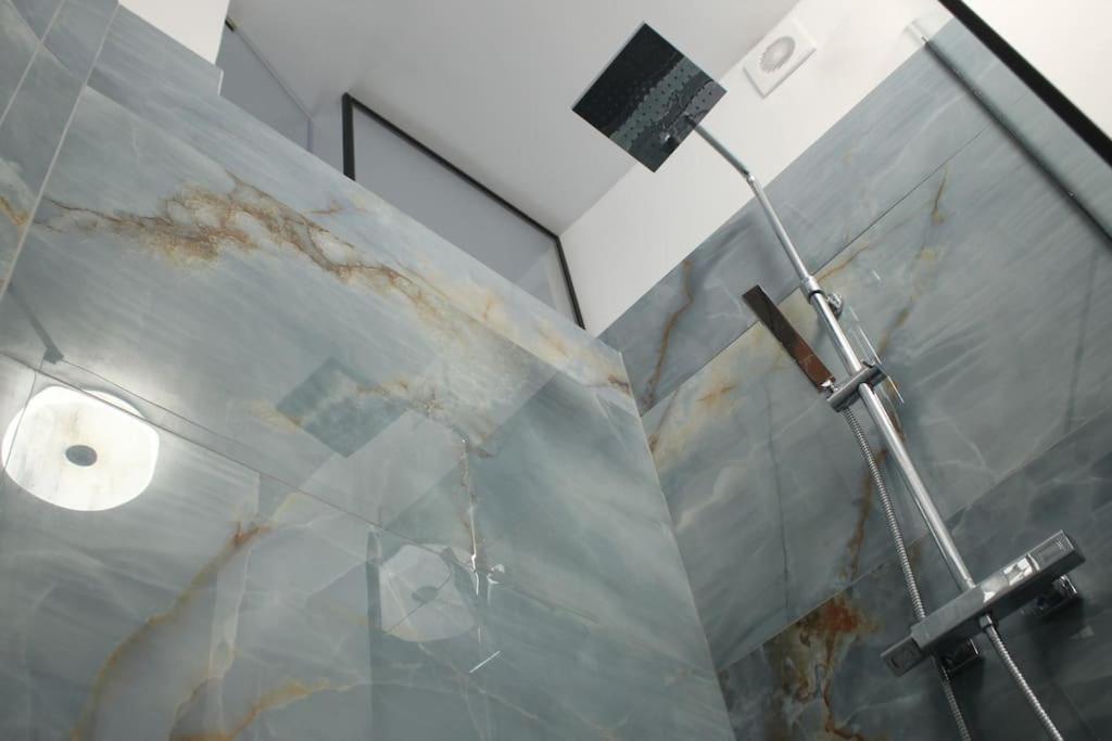 Agnes Apartment Filopappou Атина Екстериор снимка