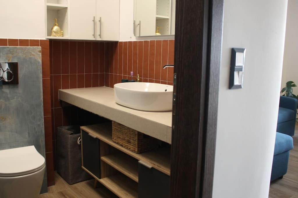 Agnes Apartment Filopappou Атина Екстериор снимка